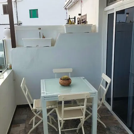 Spacious In With Terrace *